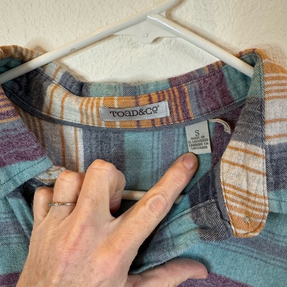 BOGO! Toad&Co ‘Lightfoot’ organic flannel shirt - Picture 5 of 7